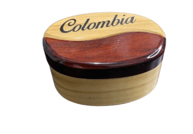 Cofre-en-pino-con-forma-de-grano-de-café-Md